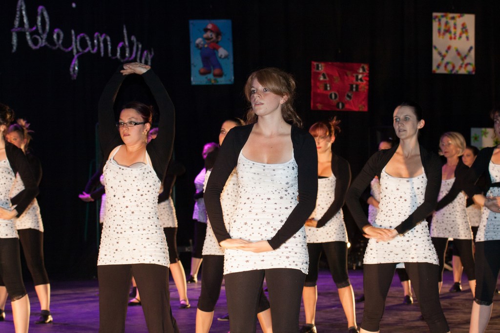 Cours de modern jazz inter adultes montargis 2013